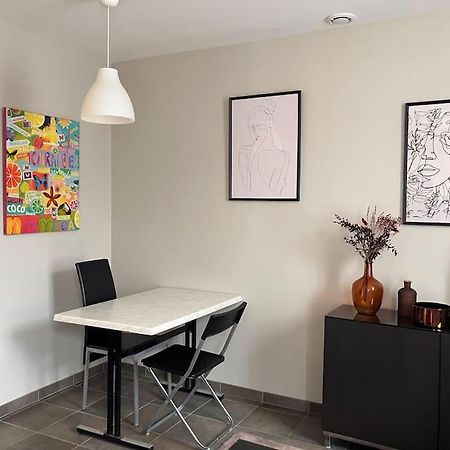 Appartement Cosy Tout Equipe Et Parking Couvert Prive Aux Portes De Flers Eksteriør billede